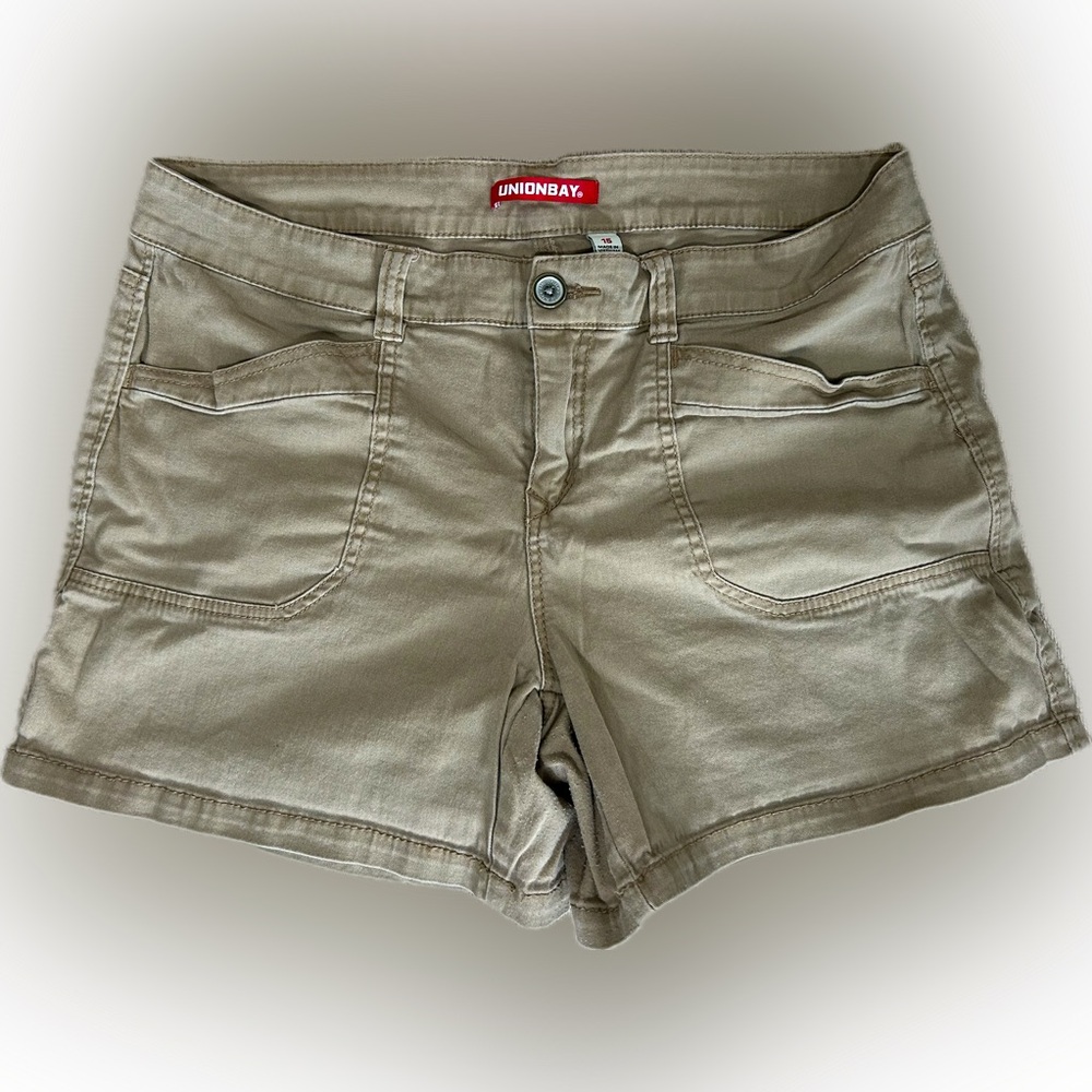 Khaki Unionbay shorts size 15. GUC. Smoke-free pet-friendly home.